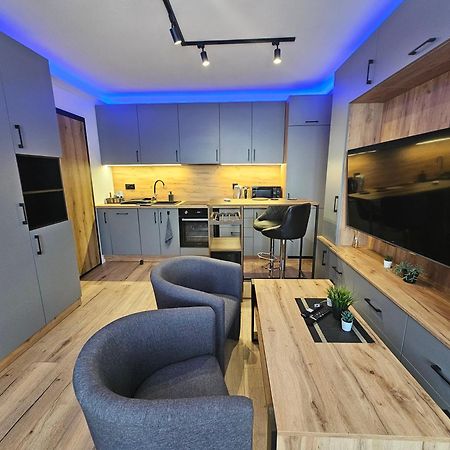 Handy Apartamenty - Mieszkania Na Doby W Centrum Rzeszowa Esterno foto