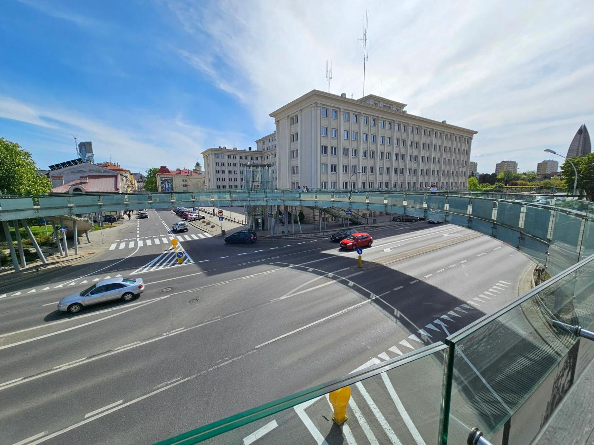 Handy Apartamenty - Mieszkania Na Doby W Centrum Rzeszowa Esterno foto